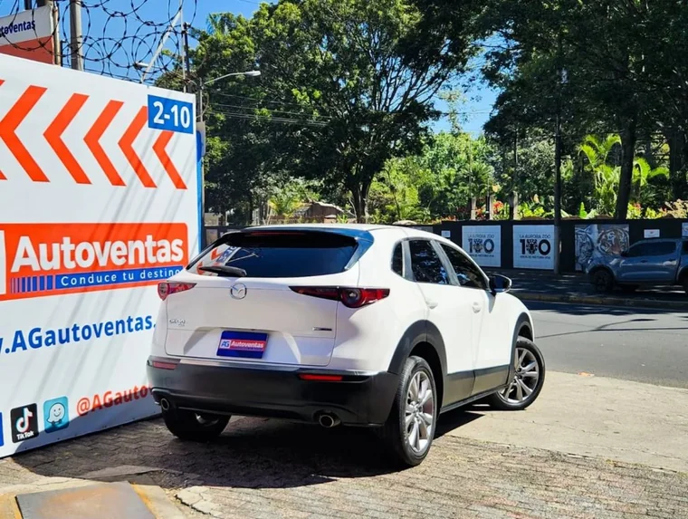 Mazda CX-30 2021 - Vista 4