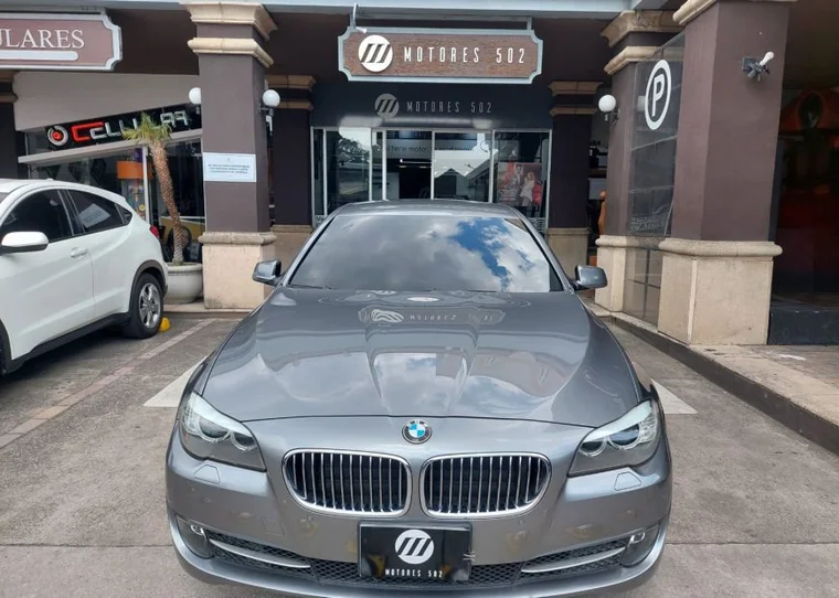 BMW 5 2012 - Vista 2