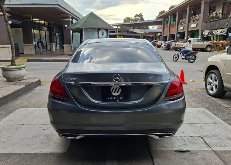 Mercedes Benz C 180 2019 - Vista 4