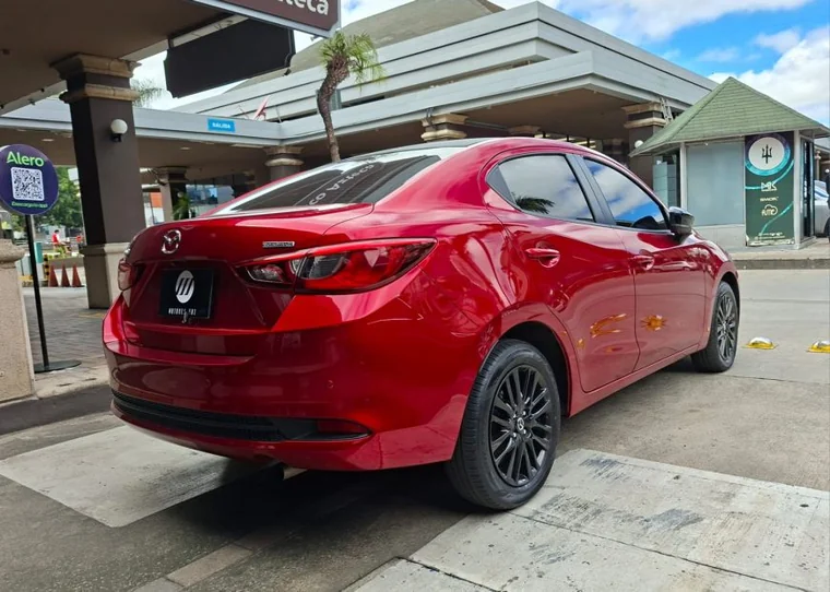 Mazda 2 2024 - Vista 4