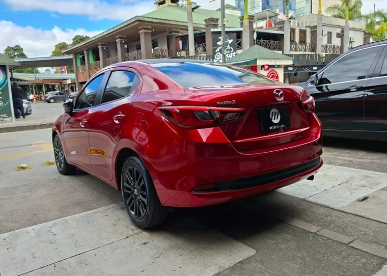 Mazda 2 2024 - Vista 5
