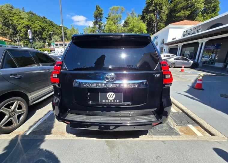 Toyota LAND CRUISER 2019 - Vista 5