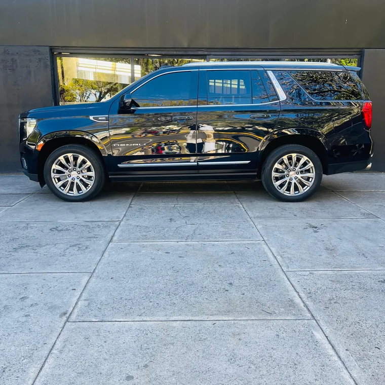 GMC YUKON 2023 - Vista 3