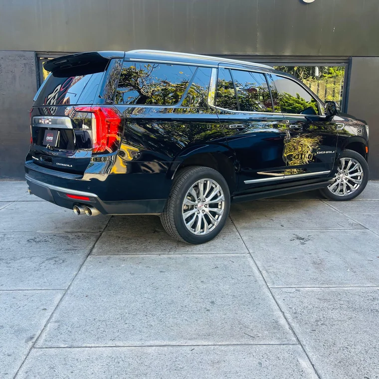 GMC YUKON 2023 - Vista 4