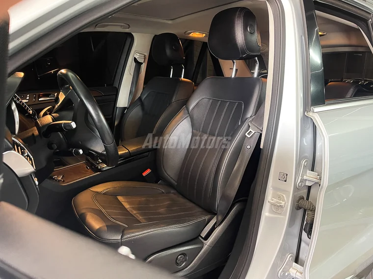 Mercedes Benz GLE 2016 - Vista 5