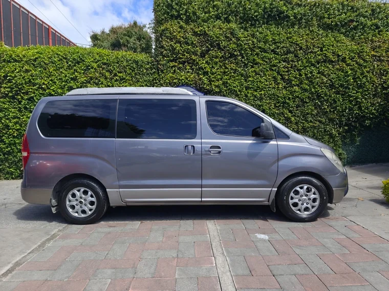 Hyundai H-1 2010 - Vista 5