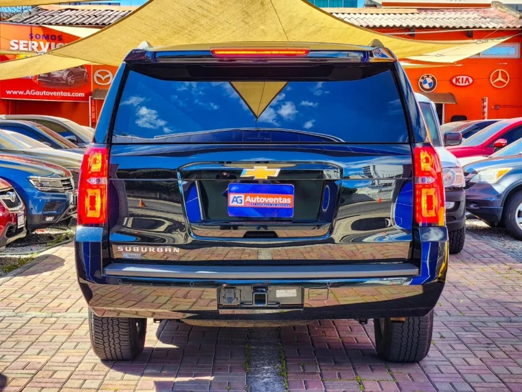 Chevrolet SUBURBAN 2018 - Vista 5