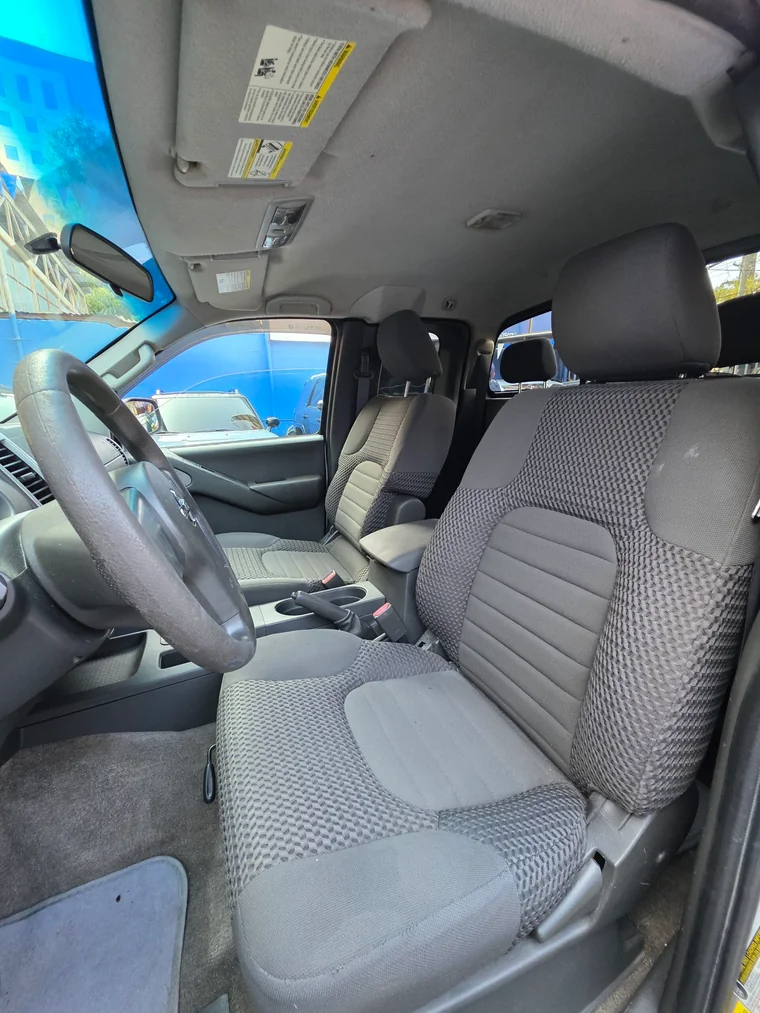 Nissan FRONTIER 2012 - Vista 5