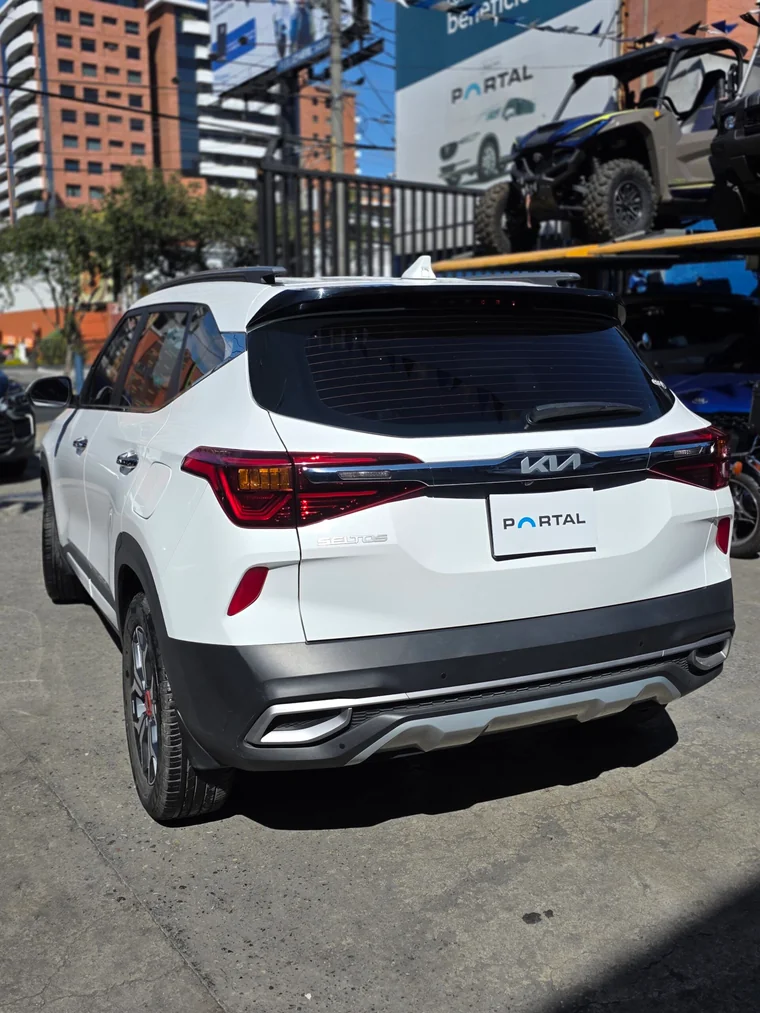 Kia SELTOS 2024 - Vista 4