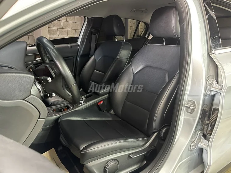 Mercedes Benz GLA 2019 - Vista 5
