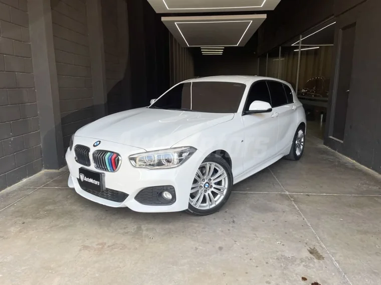BMW 120i 2016 - Imagen principal