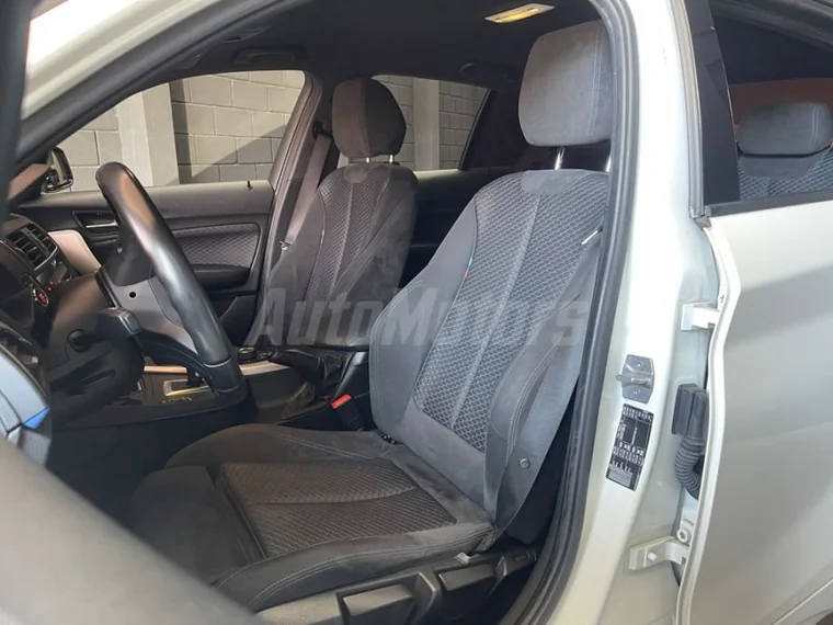 BMW 120i 2016 - Vista 5