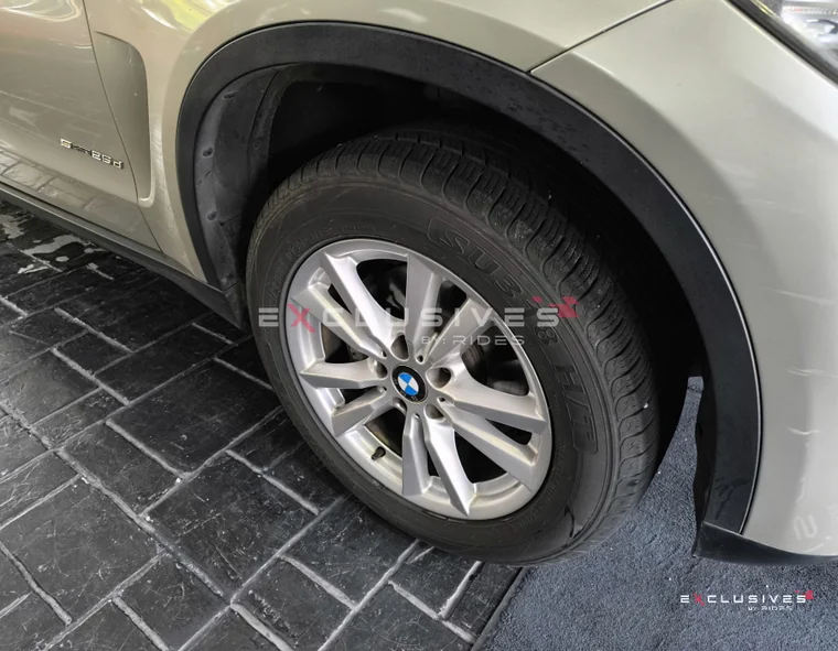 BMW X5 2016 - Vista 5
