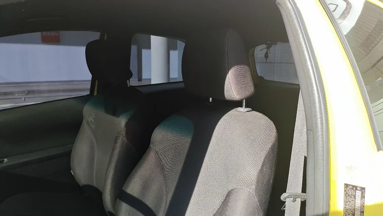 Toyota YARIS 2010 - Vista 5