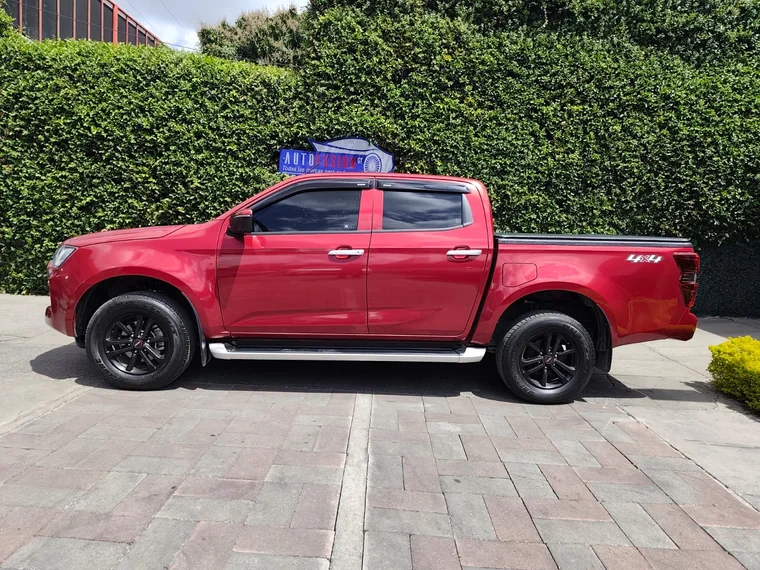 Isuzu Dmax 2023 - Vista 4