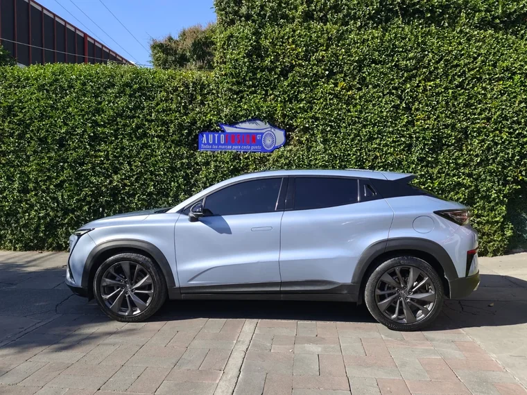 Changan UNI-T 2023 - Vista 4