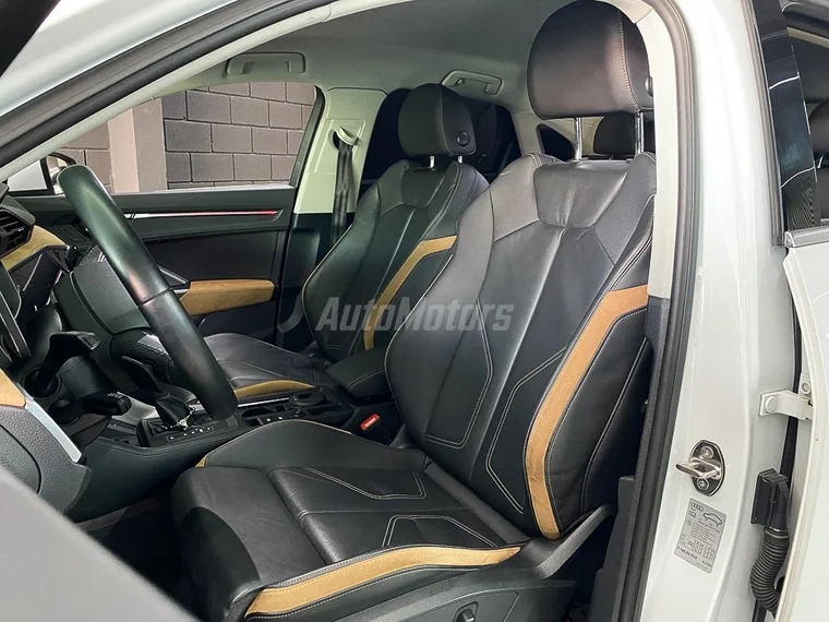 Audi Q3 2022 - Vista 5