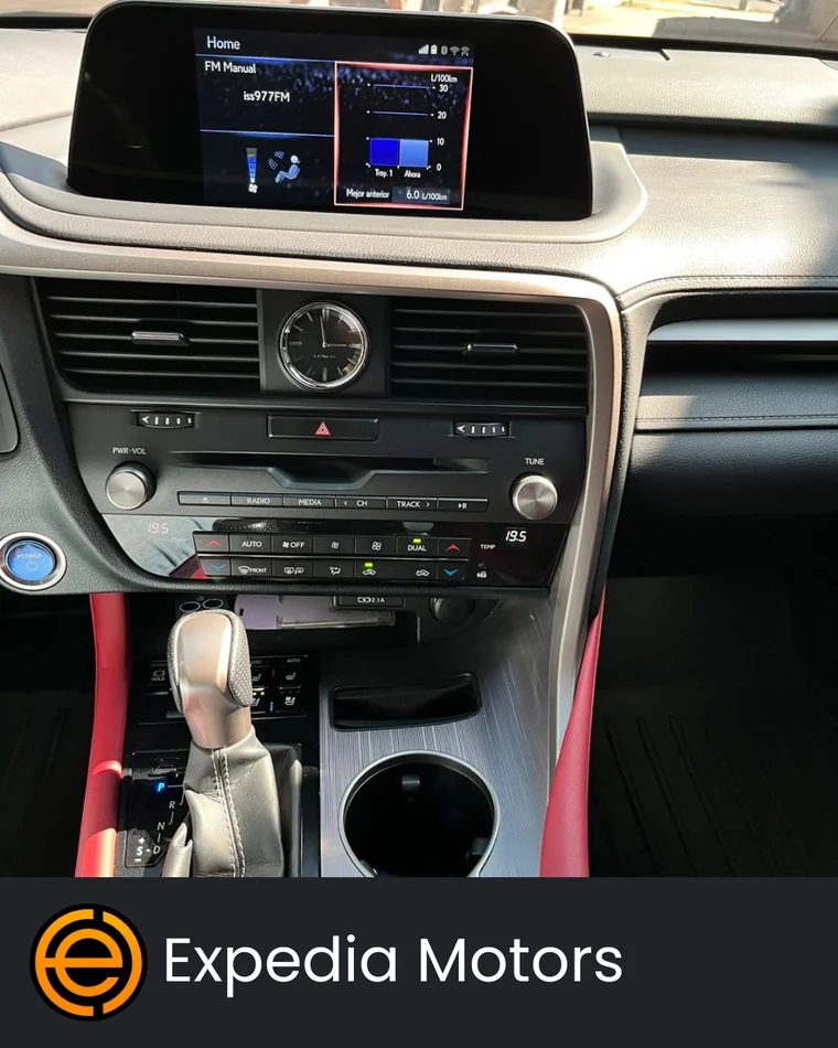 Lexus RX 2023 - Vista 4