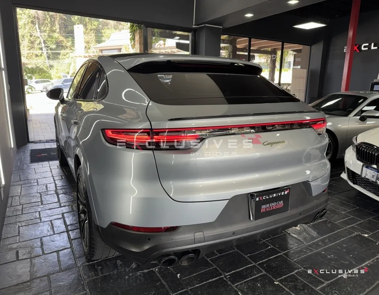 Porsche CAYENNE 2023 - Vista 4