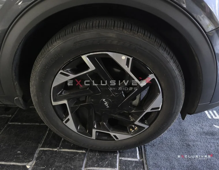 Kia SPORTAGE 2025 - Vista 5