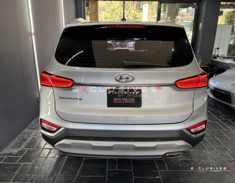 Hyundai SANTA FE 2019 - Vista 5
