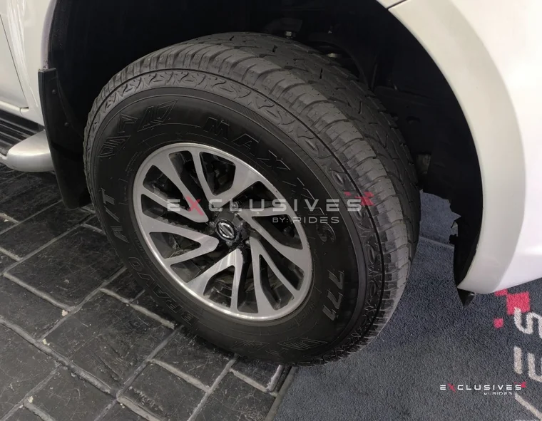 Nissan FRONTIER 2019 - Vista 5