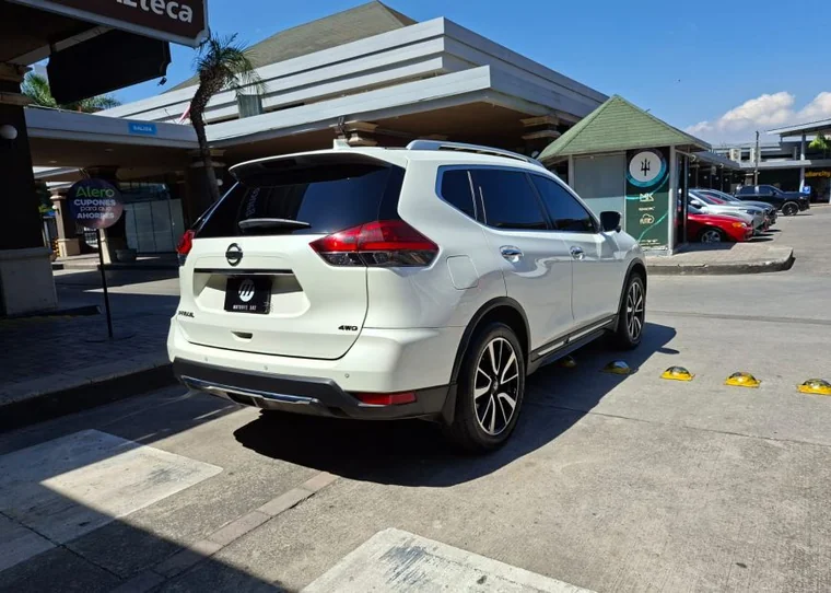 Nissan X-TRAIL 2019 - Vista 4