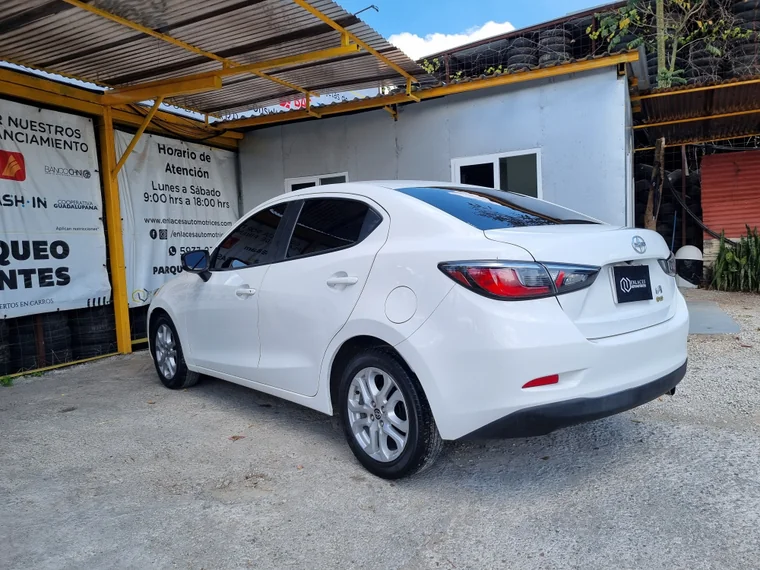 Scion IA 2016 - Vista 3