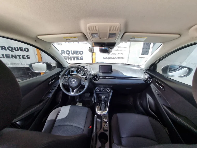 Scion IA 2016 - Vista 5