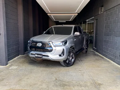 Toyota HILUX 2023