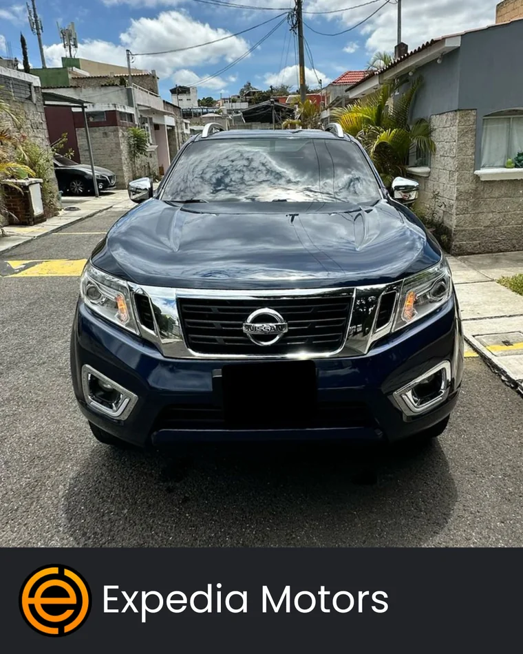 Nissan NP300 2018 - Vista 2