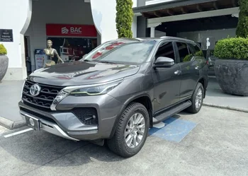 Toyota FORTUNER 2024