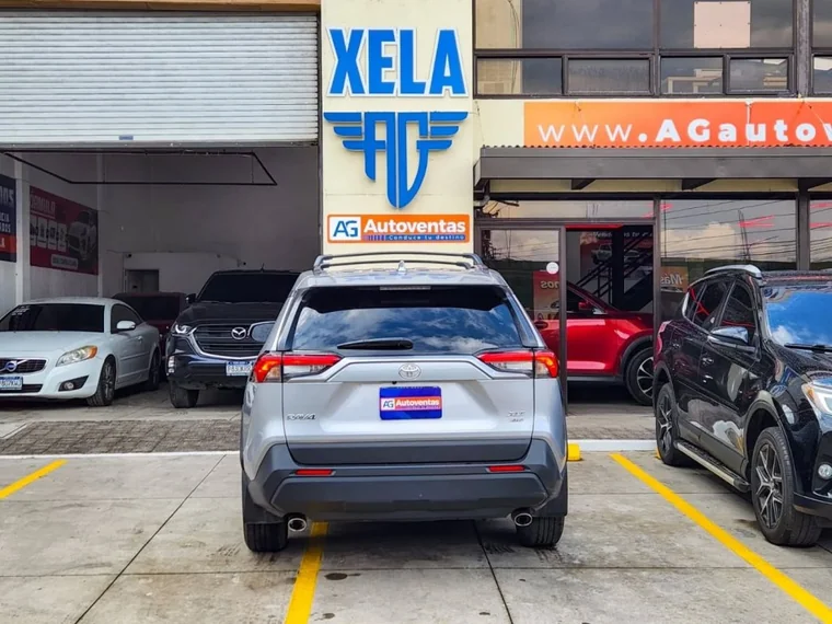 Toyota RAV4 2024 - Vista 5