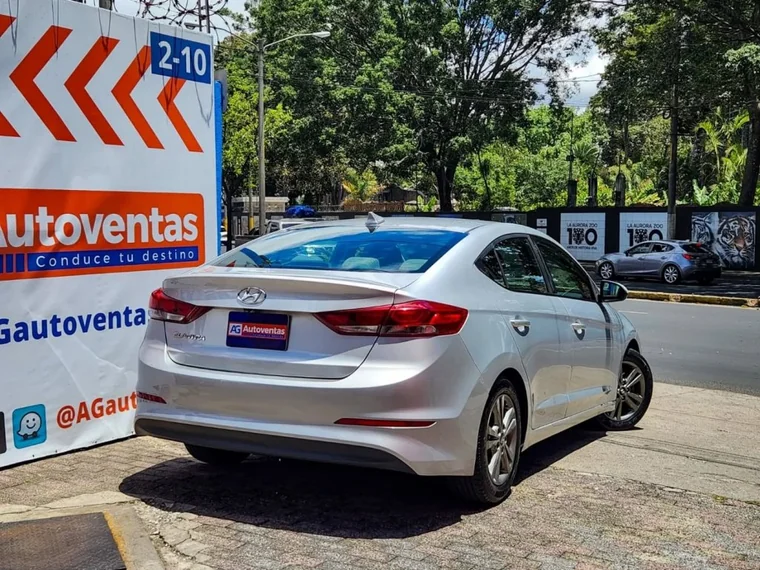 Hyundai ELANTRA 2018 - Vista 4