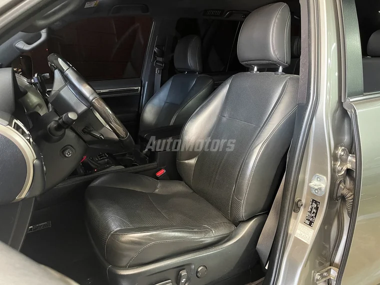 Lexus GX 2022 - Vista 5