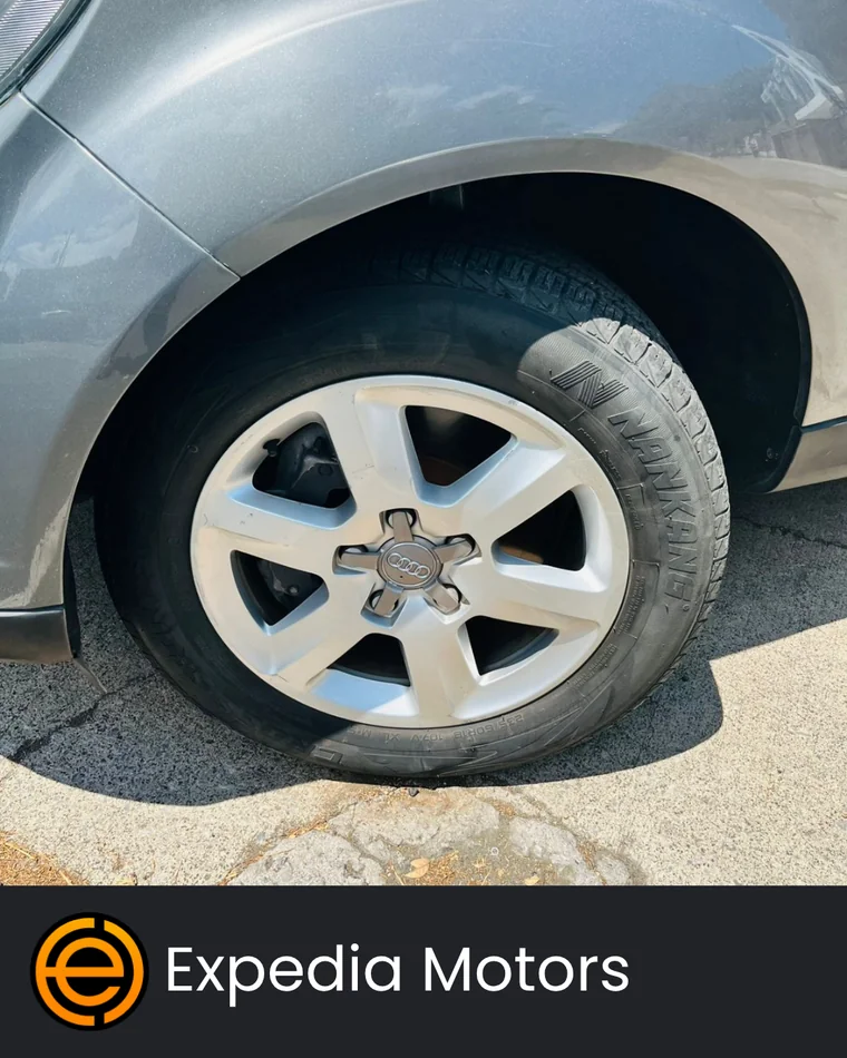 Audi Q7 2011 - Vista 4