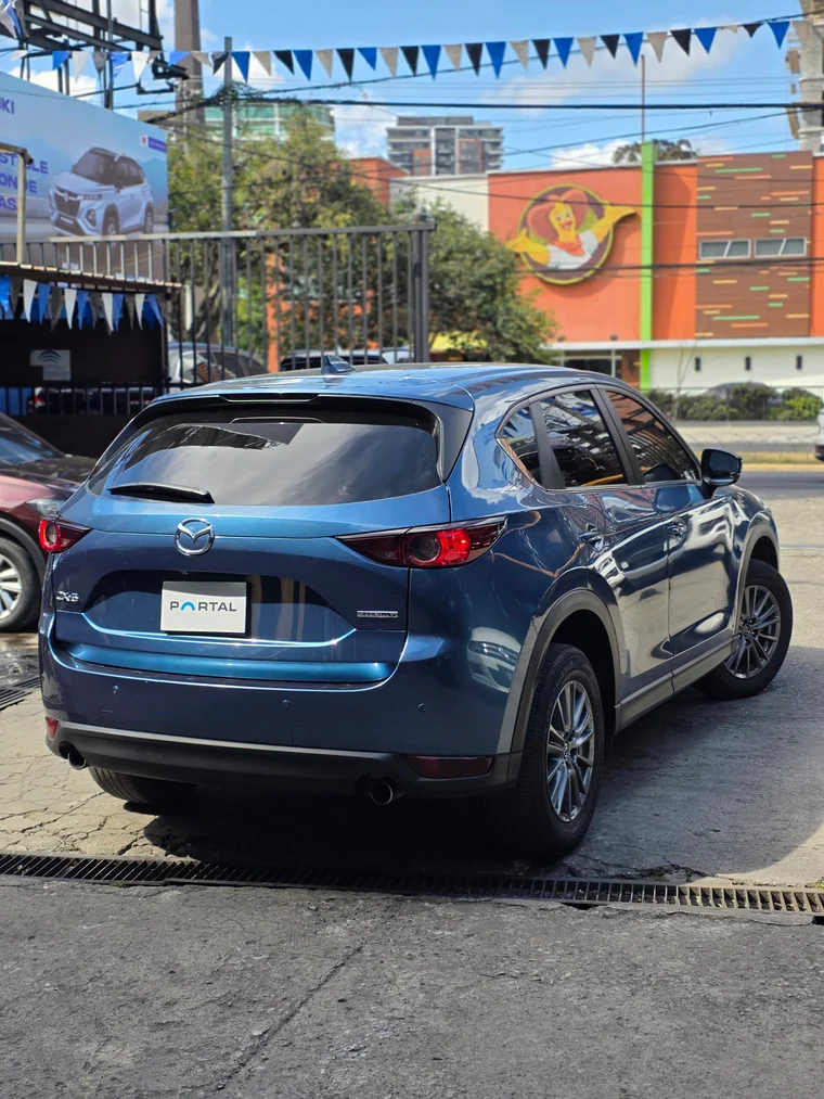 Mazda CX-5 2022 - Vista 3