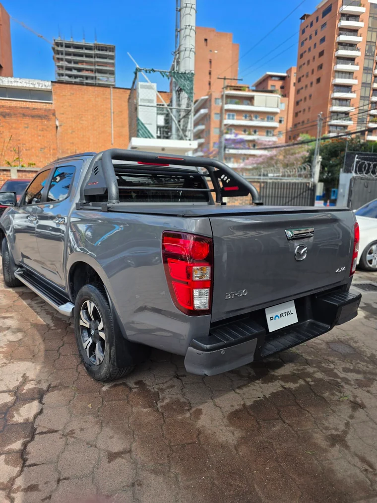 Mazda BT-50 2024 - Vista 4