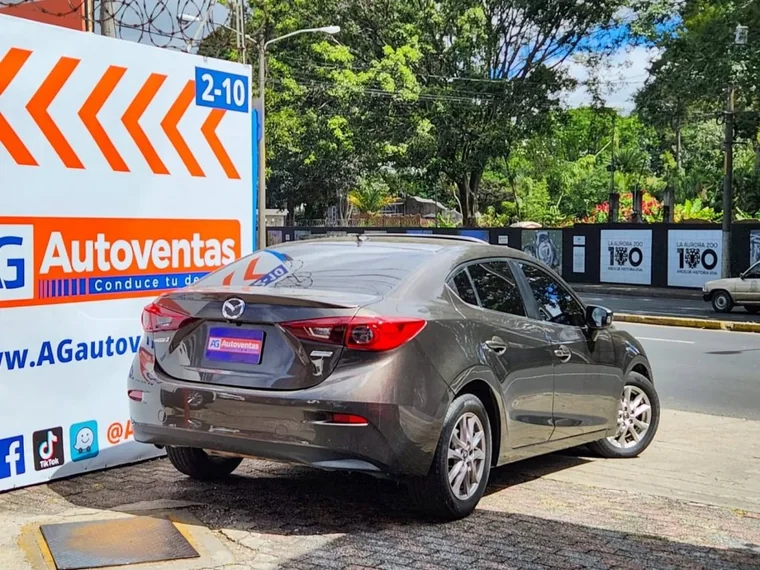 Mazda 3 2016 - Vista 4