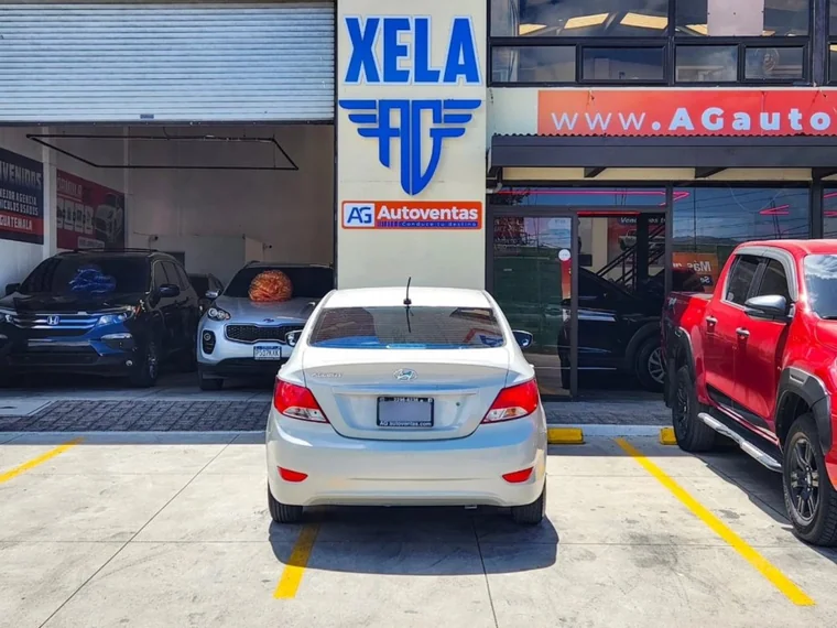 Hyundai ACCENT 2016 - Vista 5