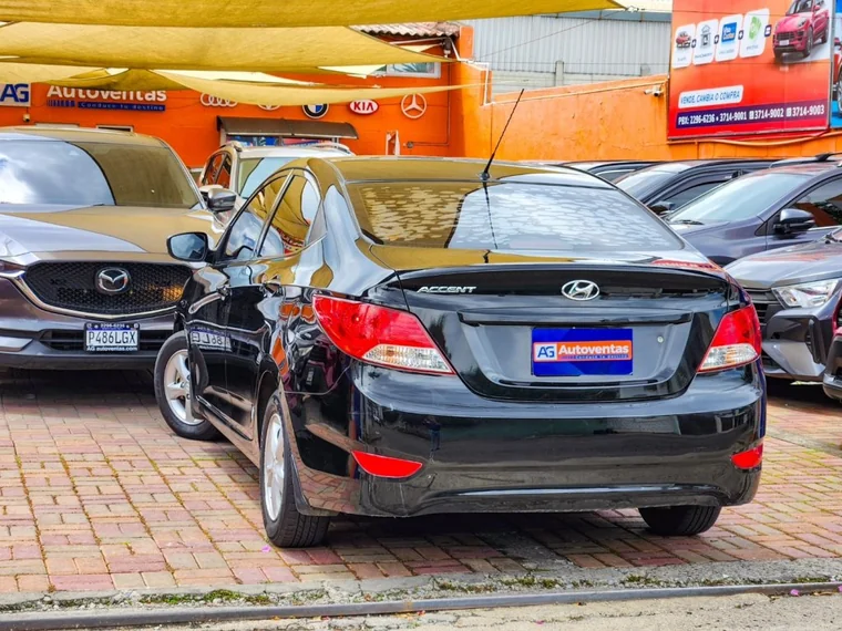 Hyundai ACCENT 2014 - Vista 4