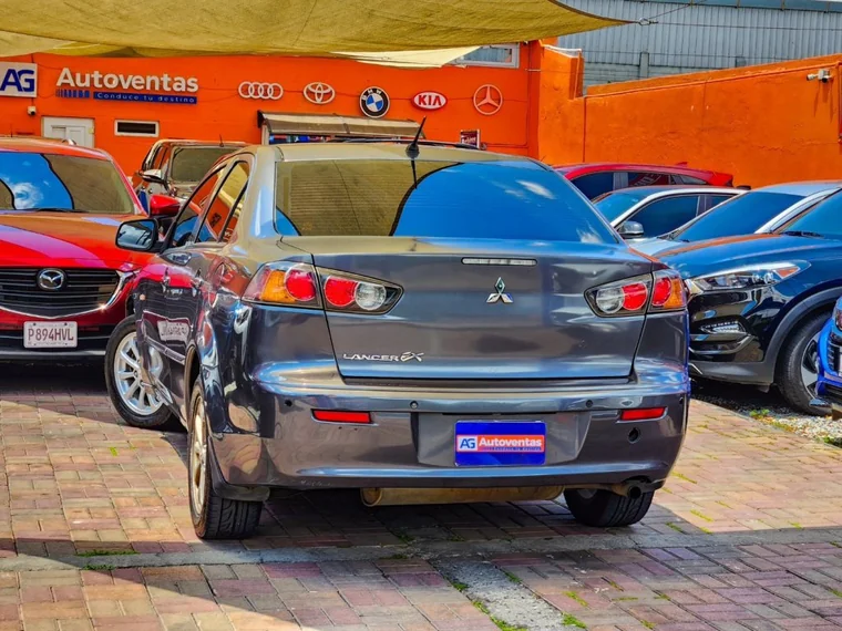 Mitsubishi LANCER 2010 - Vista 4