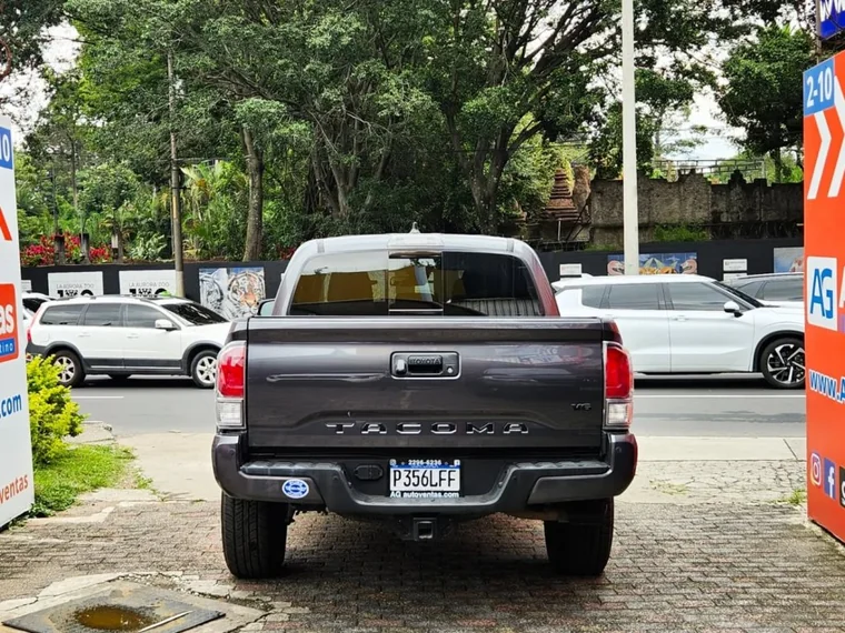 Toyota TACOMA 2021 - Vista 5