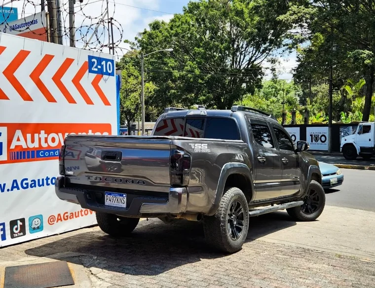 Toyota TACOMA 2020 - Vista 4