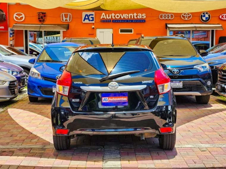 Toyota YARIS 2015 - Vista 5