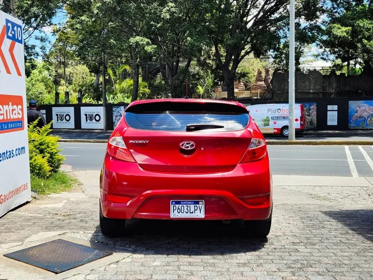 Hyundai ACCENT 2013 - Vista 5