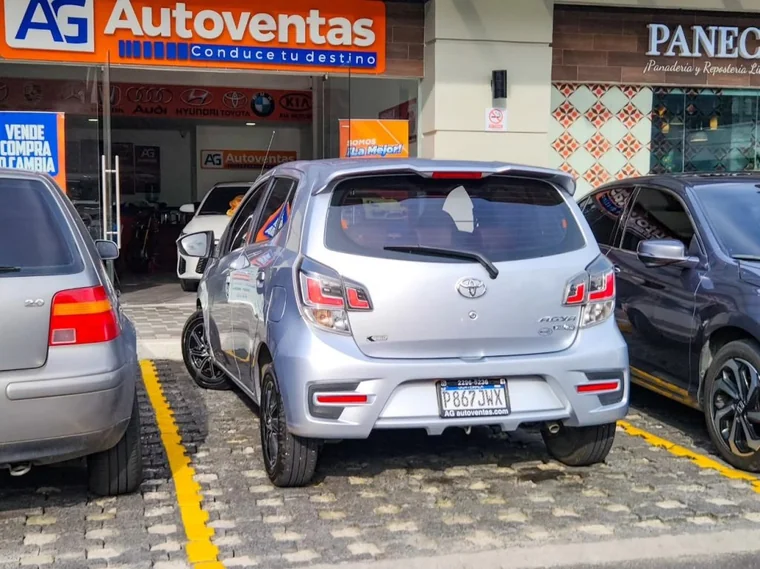 Toyota AGYA 2023 - Vista 4