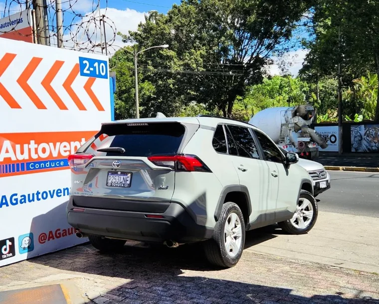 Toyota RAV4 2020 - Vista 4