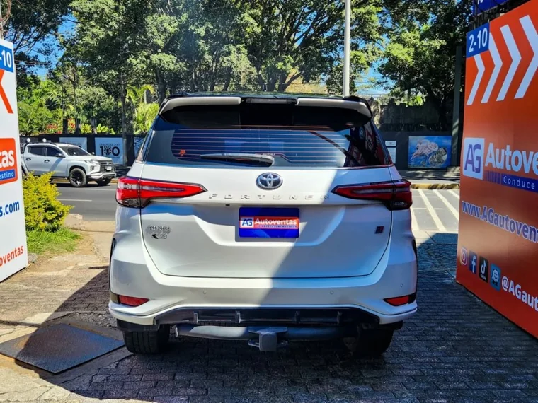 Toyota FORTUNER 2024 - Vista 5