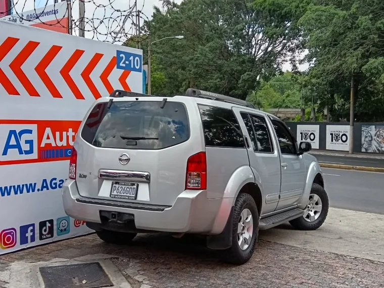 Nissan PATHFINDER 2006 - Vista 4